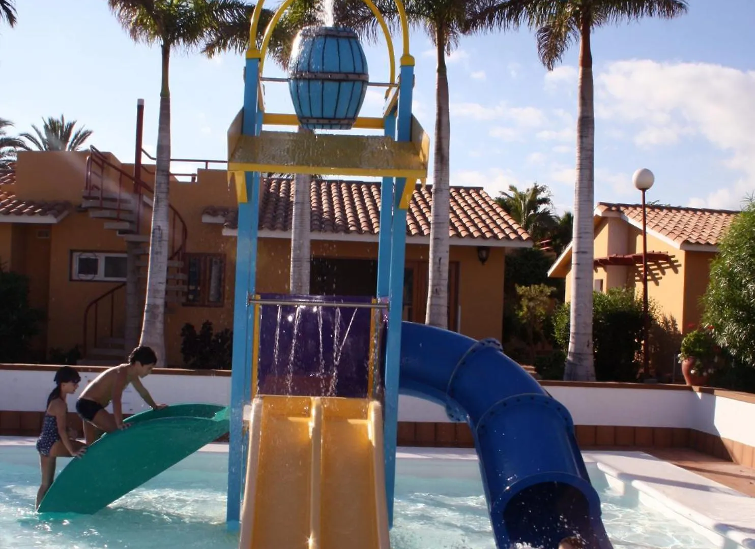 מספאלומס Bungalows Parque Bali Con Aire Acondicionado