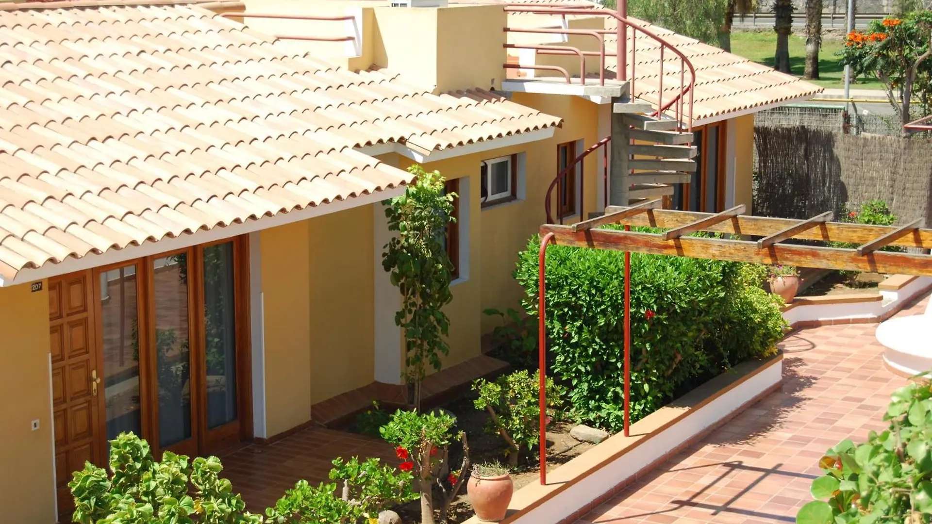 Bungalows Parque Bali Con Aire Acondicionado Maspalomas  Spain